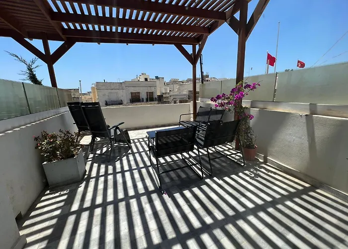 Fly Away With Terrace *