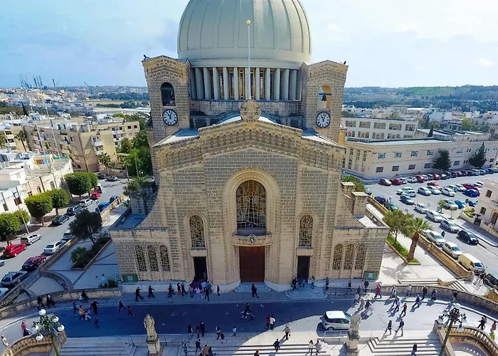 Fly Away With Terrace * Qormi