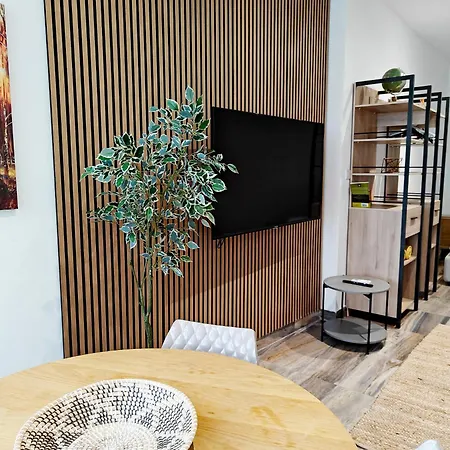 Fly Away With Terrace *